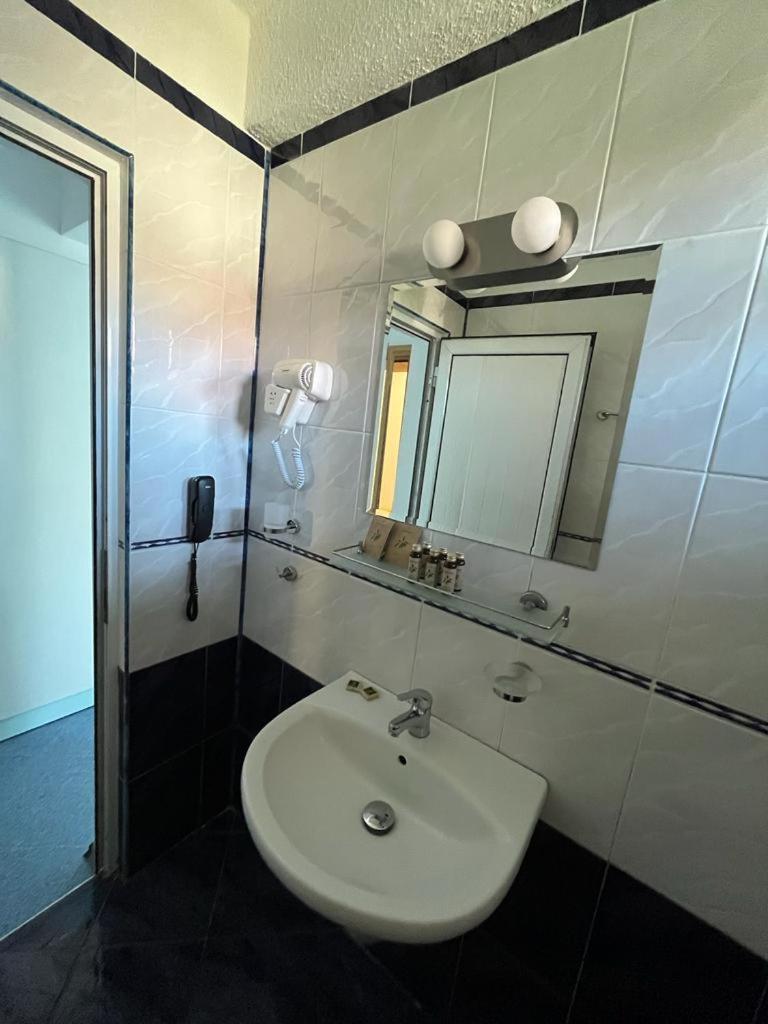 Satmar Hotel Lozenec Kültér fotó